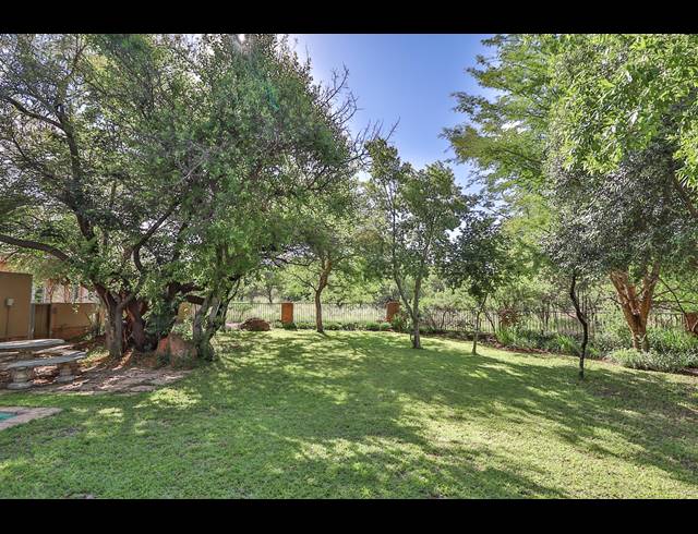 4 BEDROOM HOUSE SOLD IN LEEUWFONTEIN ESTATE